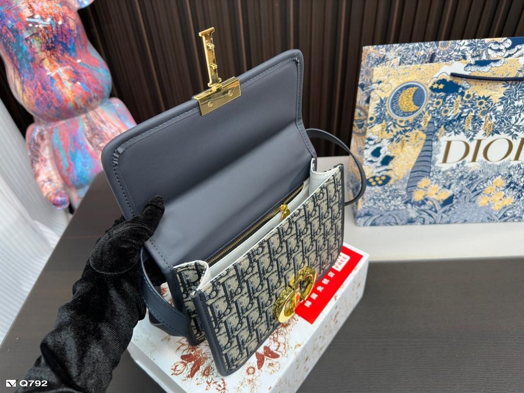 Replica Dior Bag 23*16CM