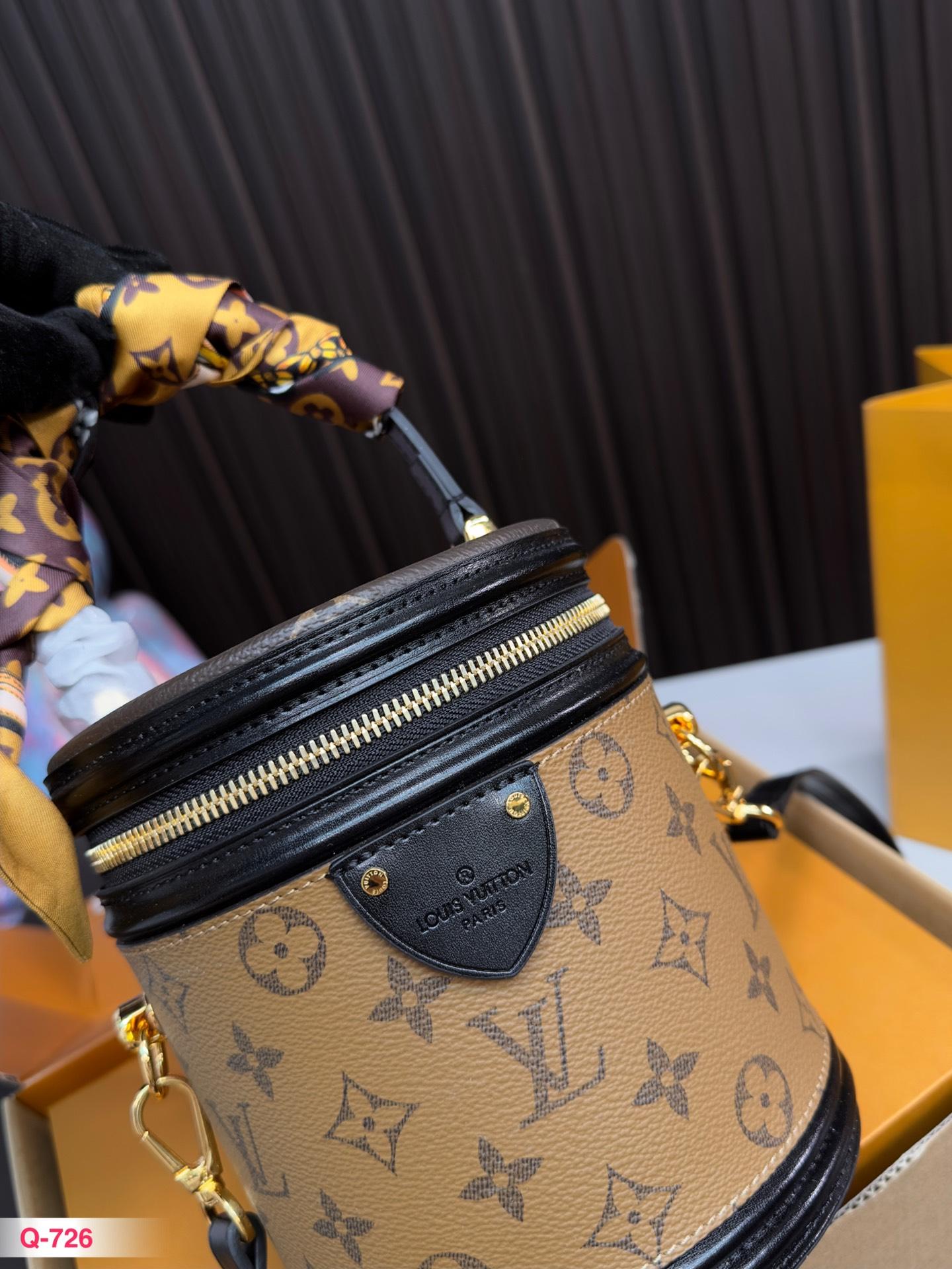 Replica Louis Vuitton Bag 15*14*17CM