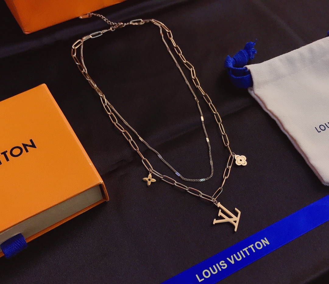 Replica LOUIS VUITTON Necklace