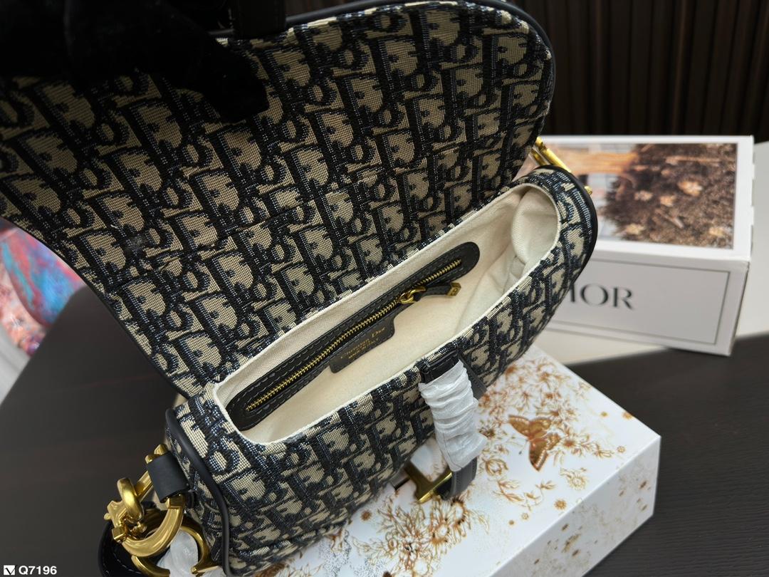 Replica Dior Bag  25*20CM/22*17CM