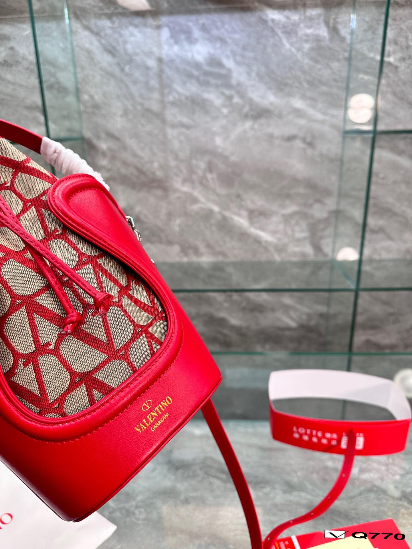 Replica Valentino Bag 15*25CM