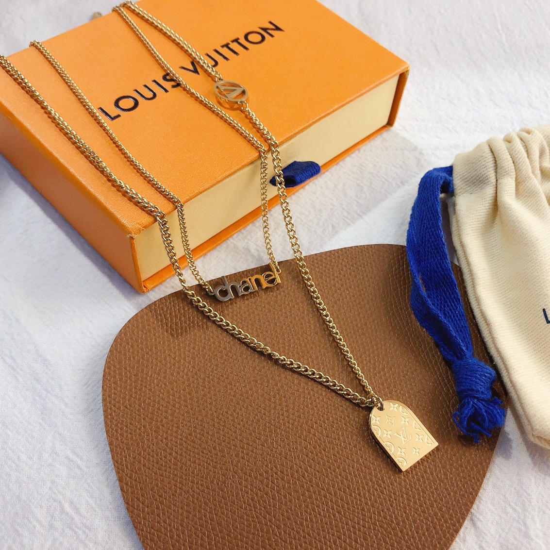 Replica LOUIS VUITTON Necklace