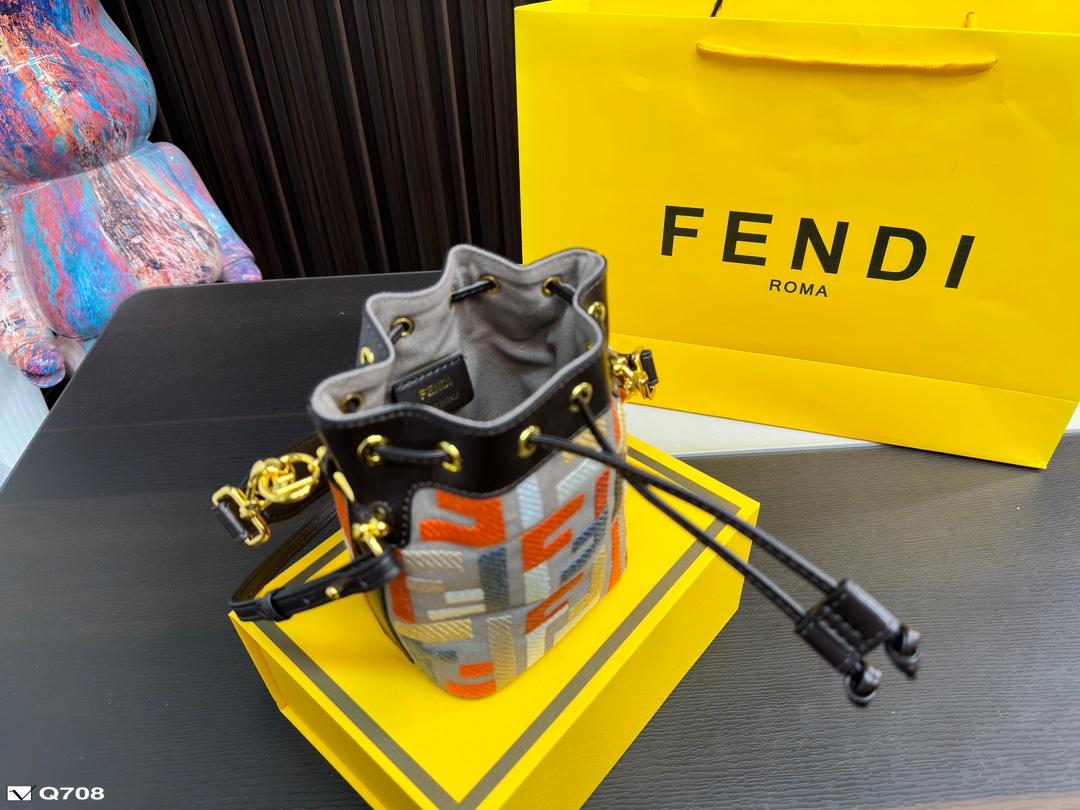 Replica Fendi Bag 12*17CM