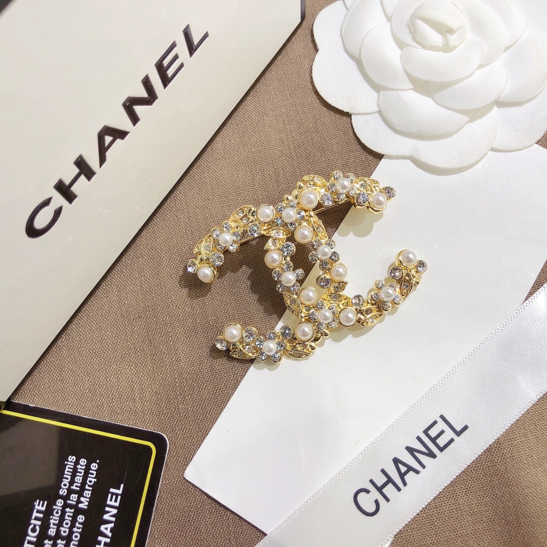 Replica CHANEL Brooch