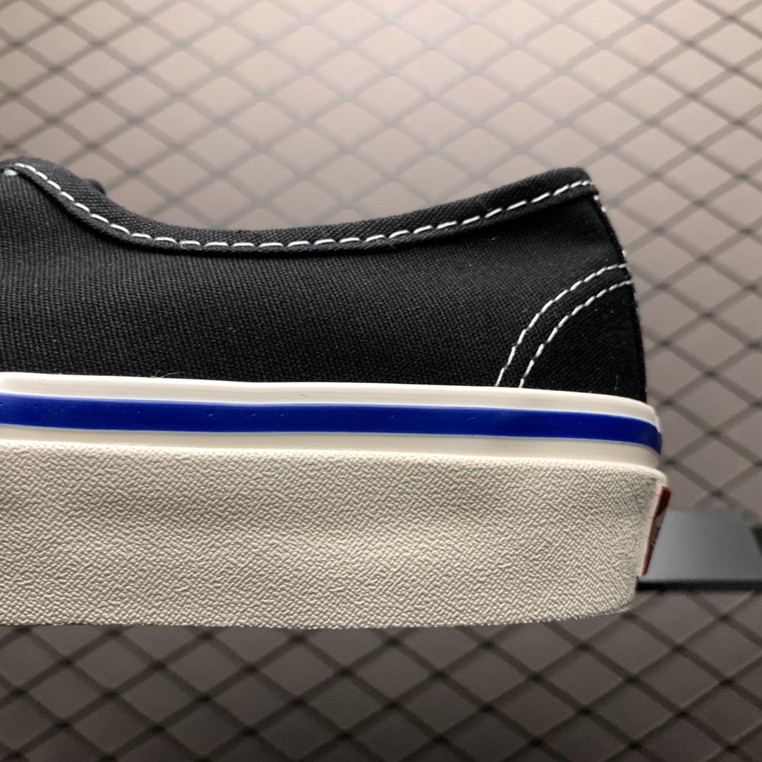 Replica Vans Shoe Vans Authentic 44 DX 35-44 5261138A