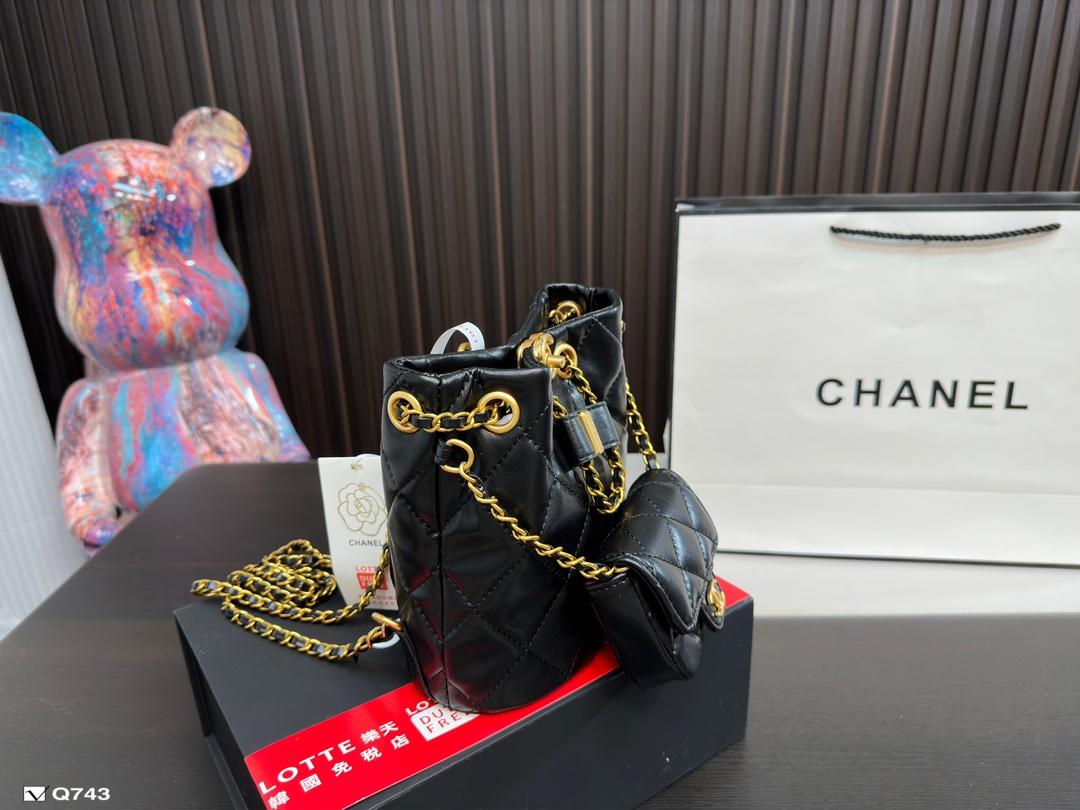 Replica Chanel Bag 18*18CM
