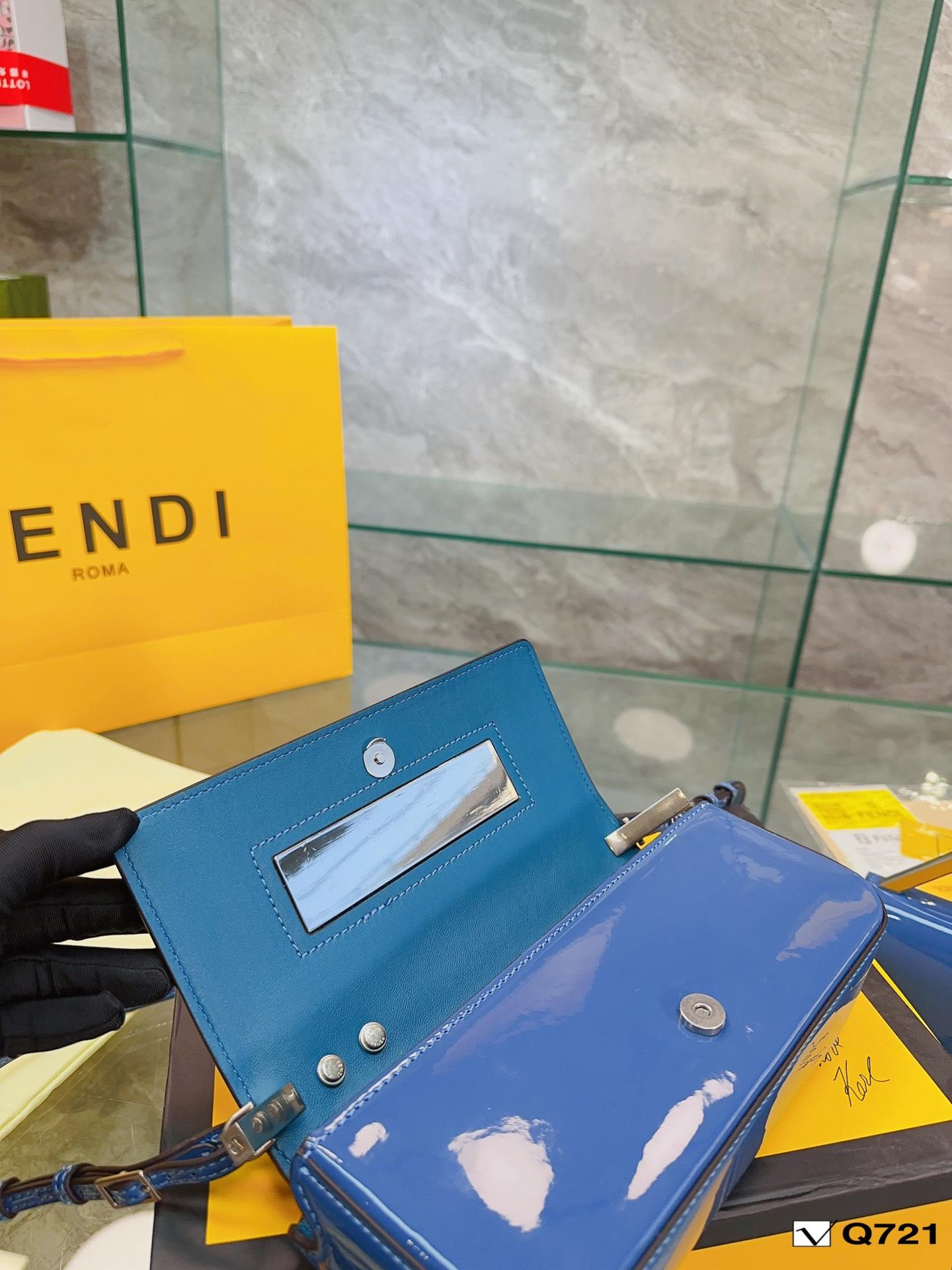 Replica Fendi Bag 15CM/23CM