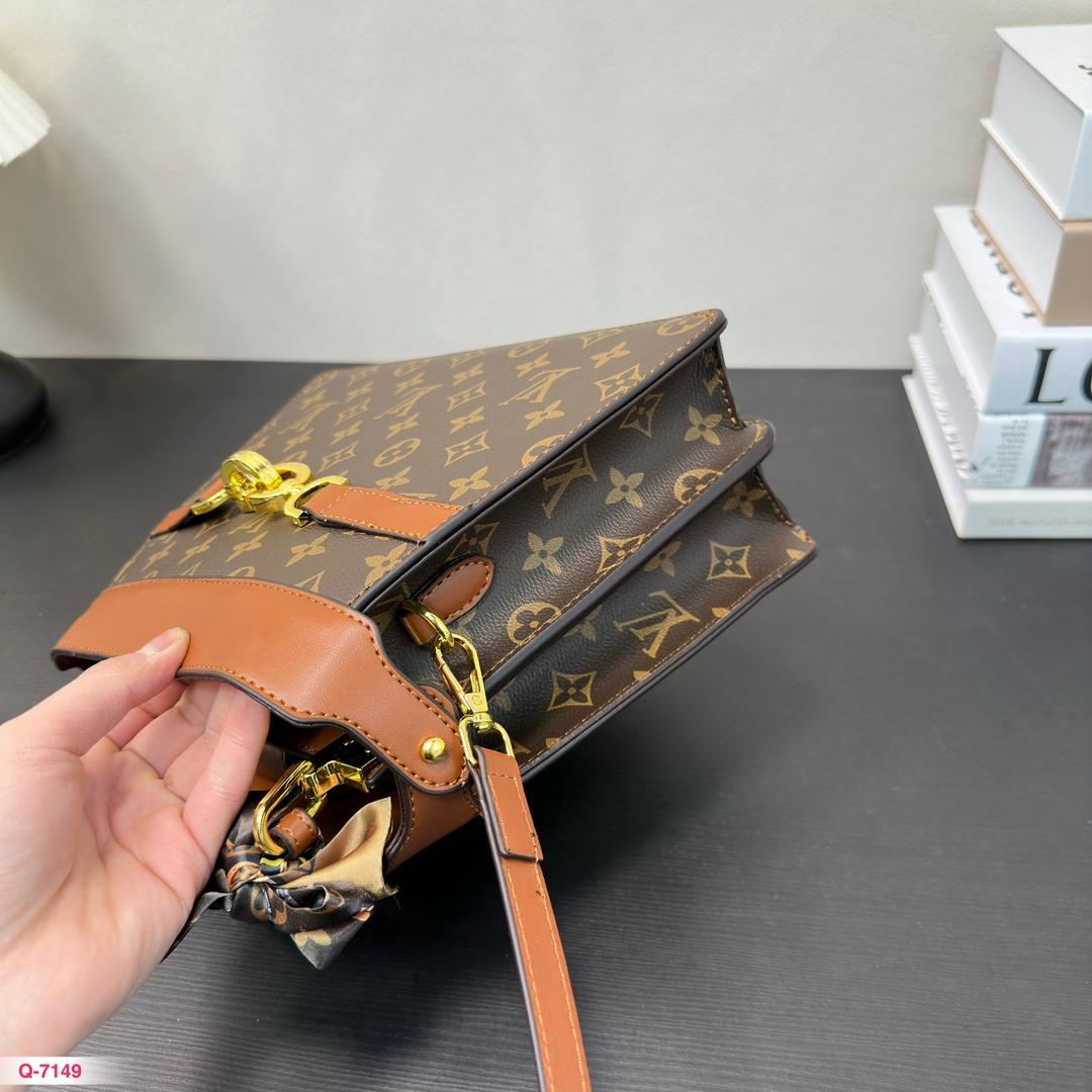 Replica Louis Vuitton Bag 26*10*20CM