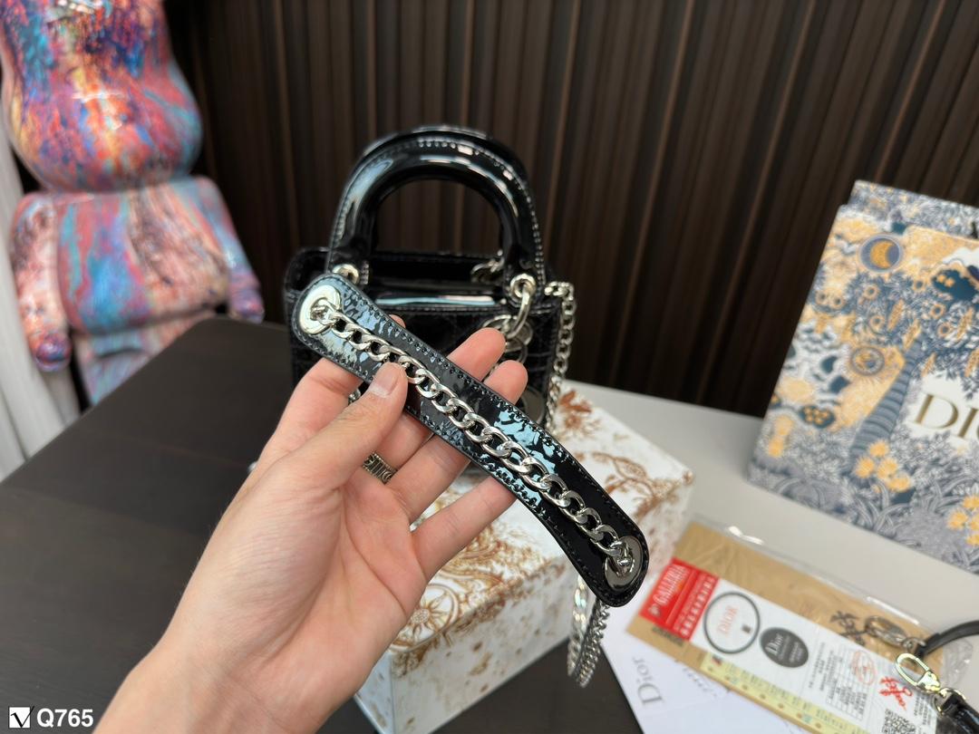 Replica Dior Bag  14*17*7CM