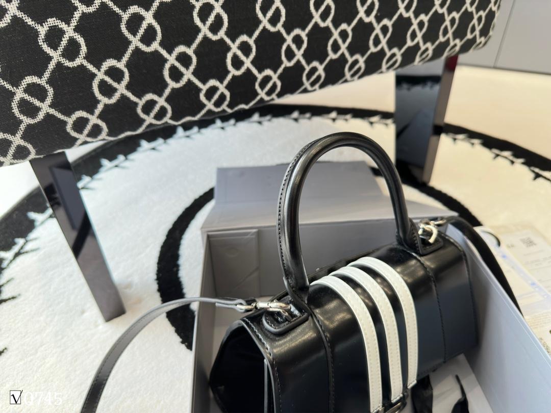 Replica Balenciaga Bag  22.5*14CM/19*12CM