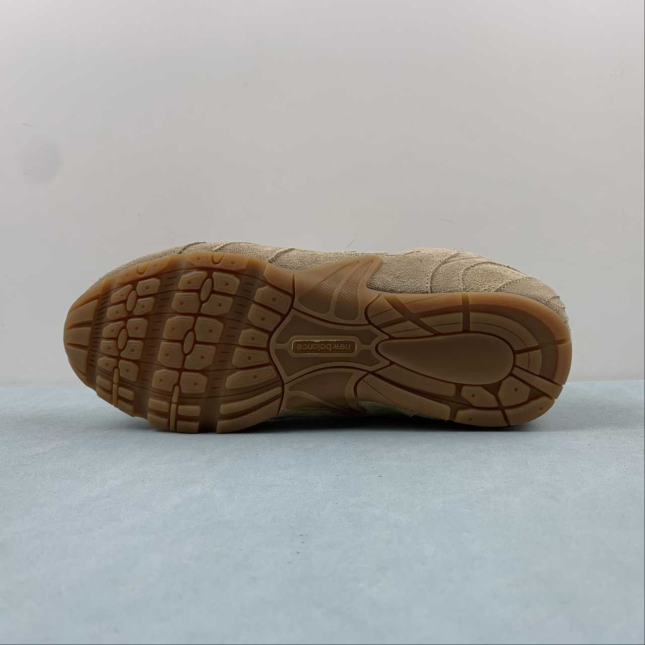 Replica New Balance Shoe Miumiu x New Balance 24s SizeU   35 36 37 38 39 40