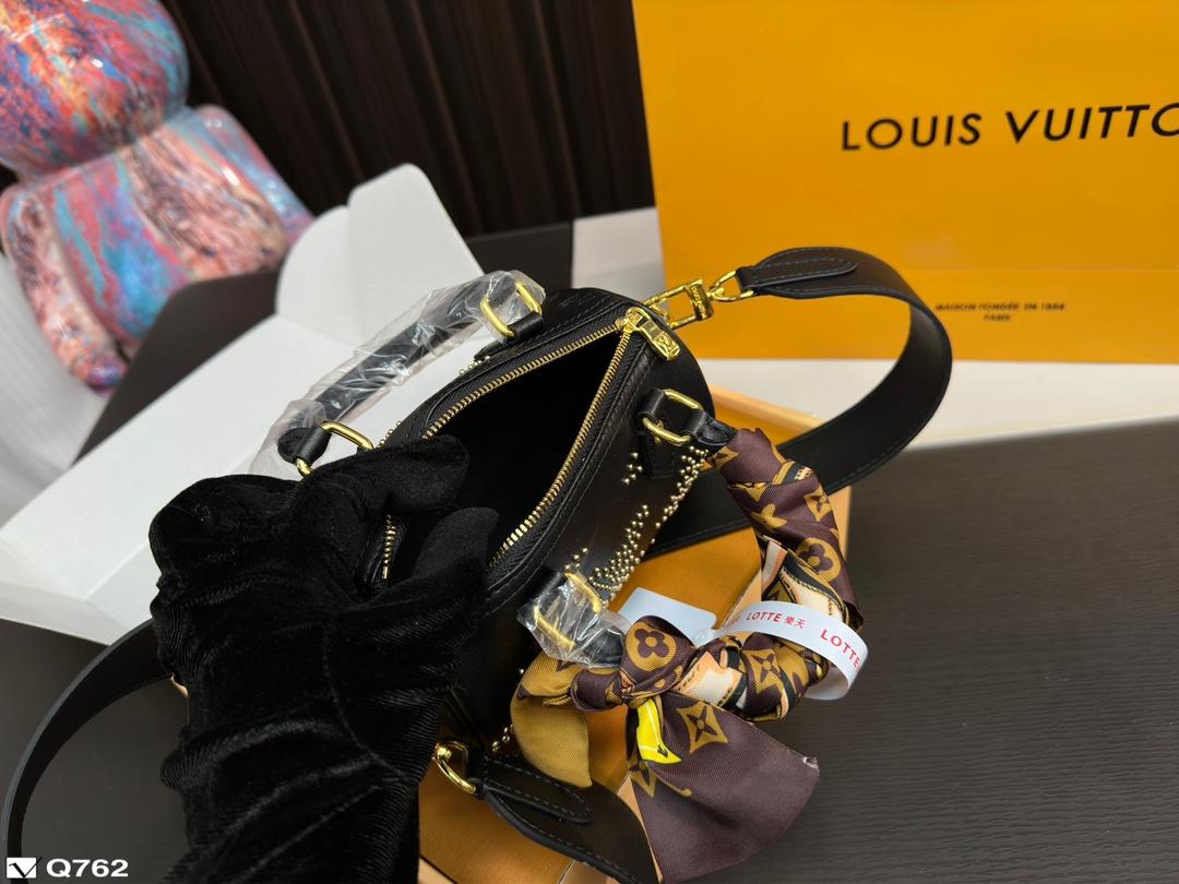 Replica Louis Vuitton Bag 10*16CM