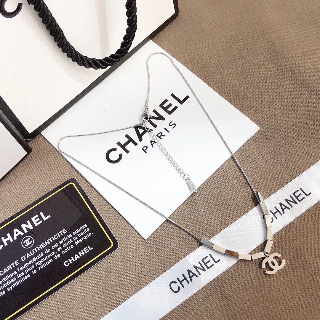 Replica CHANEL Necklace