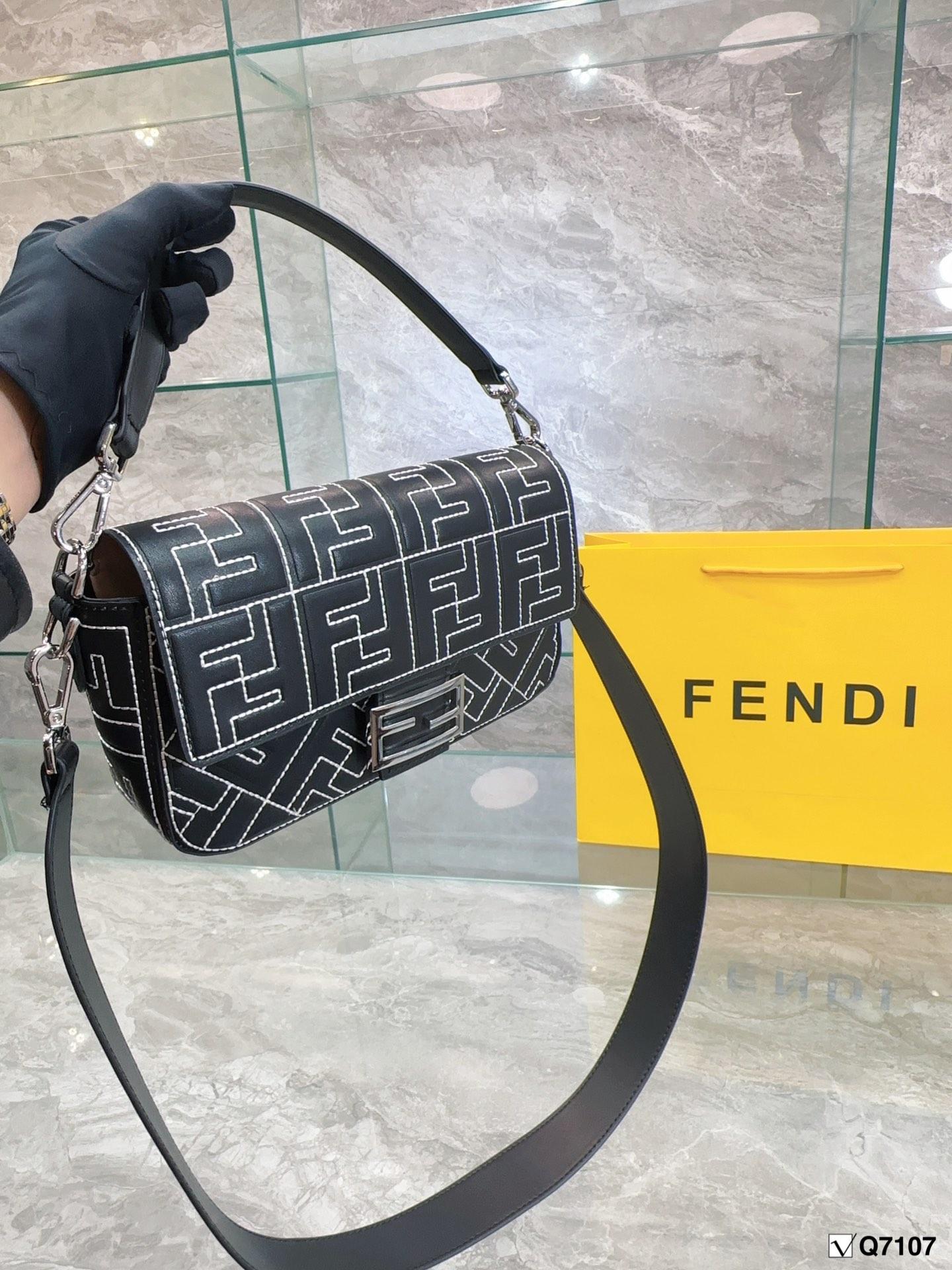 Replica Fendi Bag 26*15CM