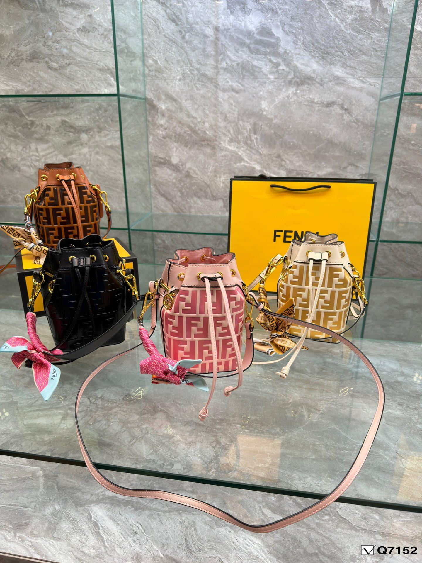 Replica Fendi Bag 15*21CM
