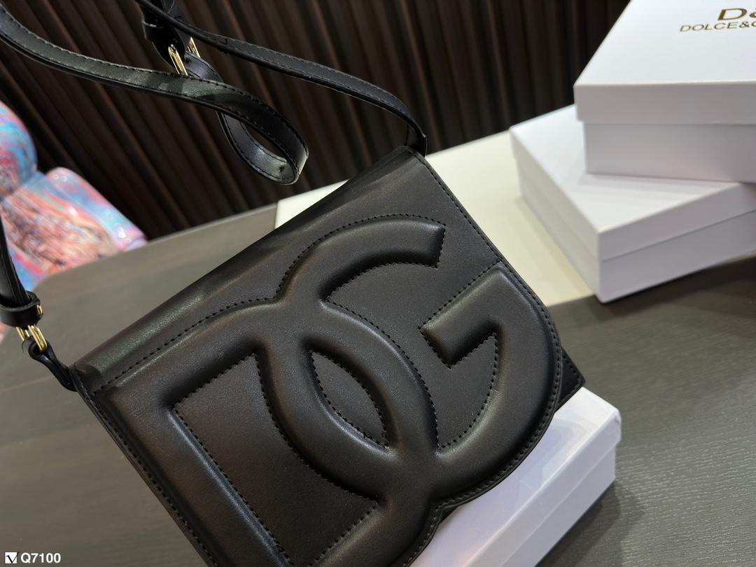 Replica Dolce Gabbana Bag 20*16CM