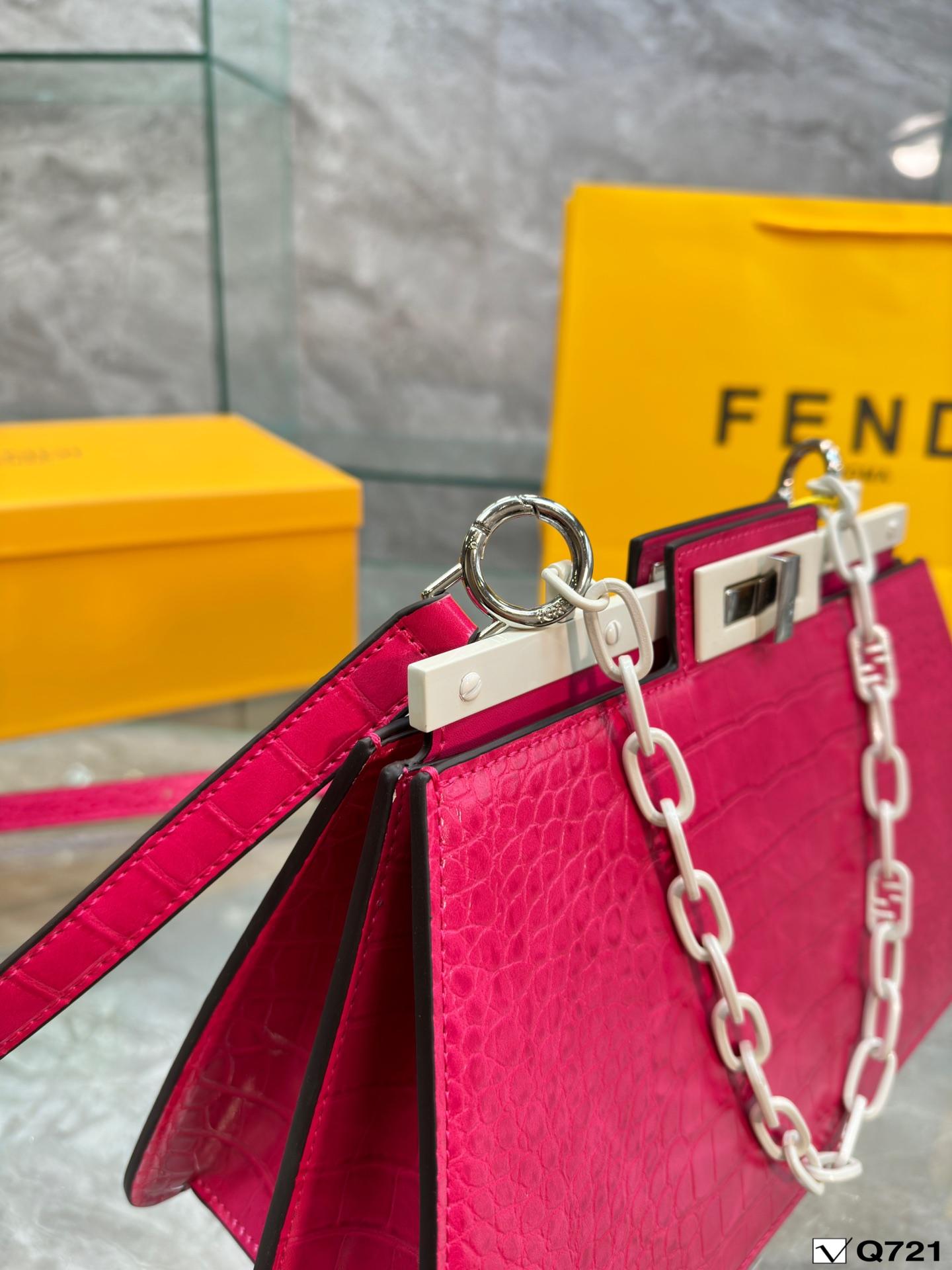 Replica Fendi Bag  30*15CM