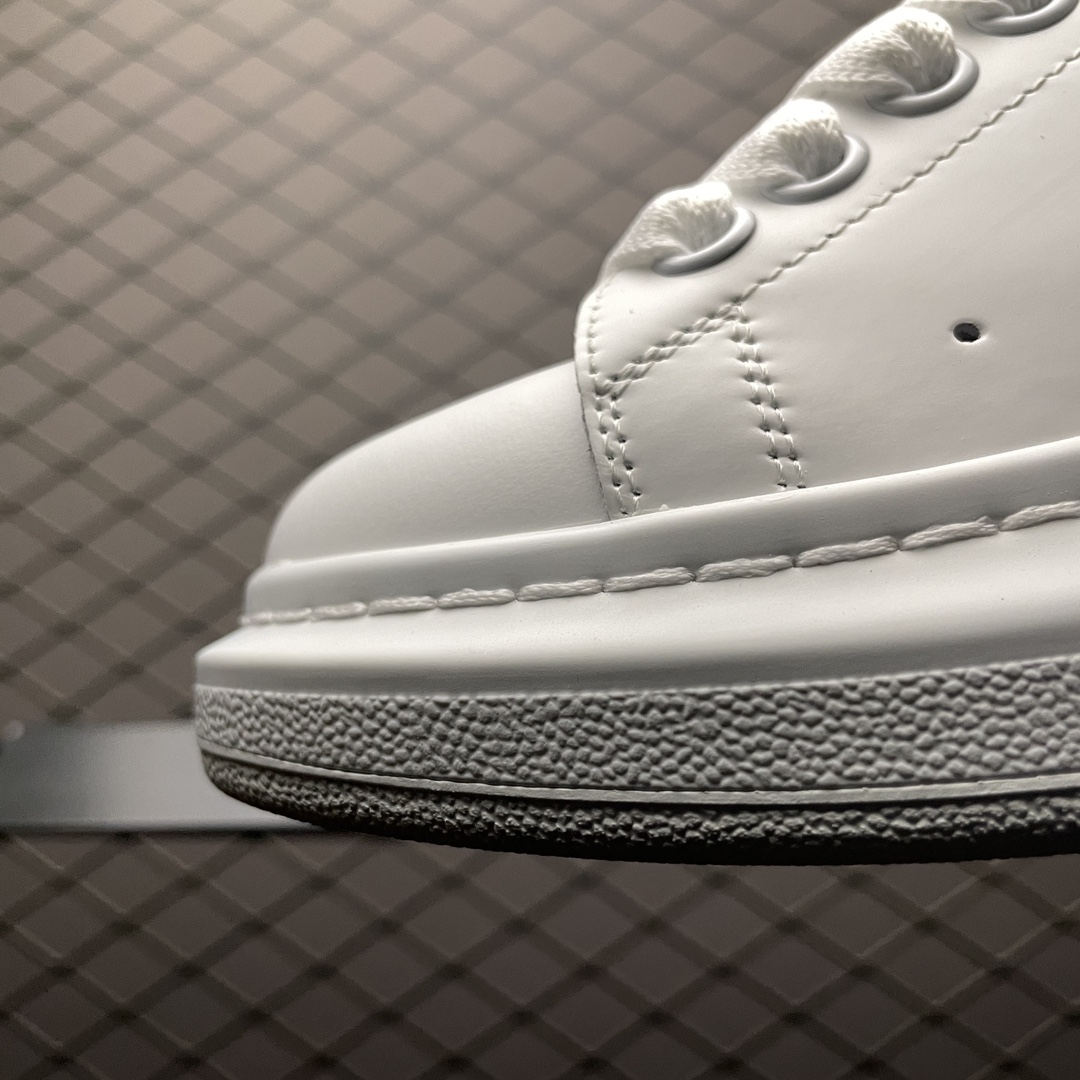 Replica Alexander McQueen Shoe Alexander McQueen Size 35-45 White Limited