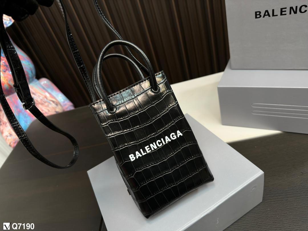 Replica Balenciaga Bag 13*18CM