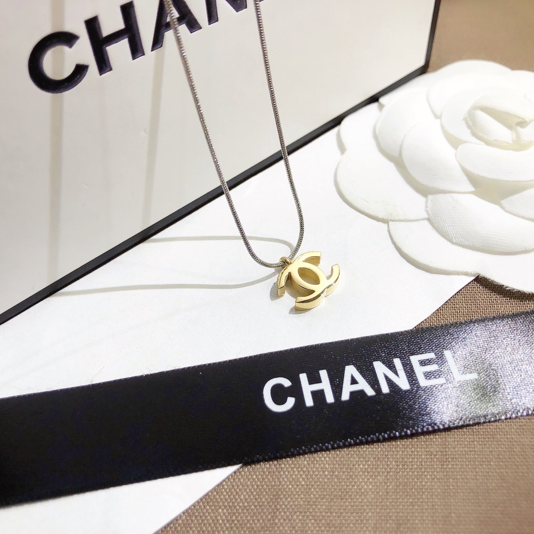 Replica CHANEL Necklace