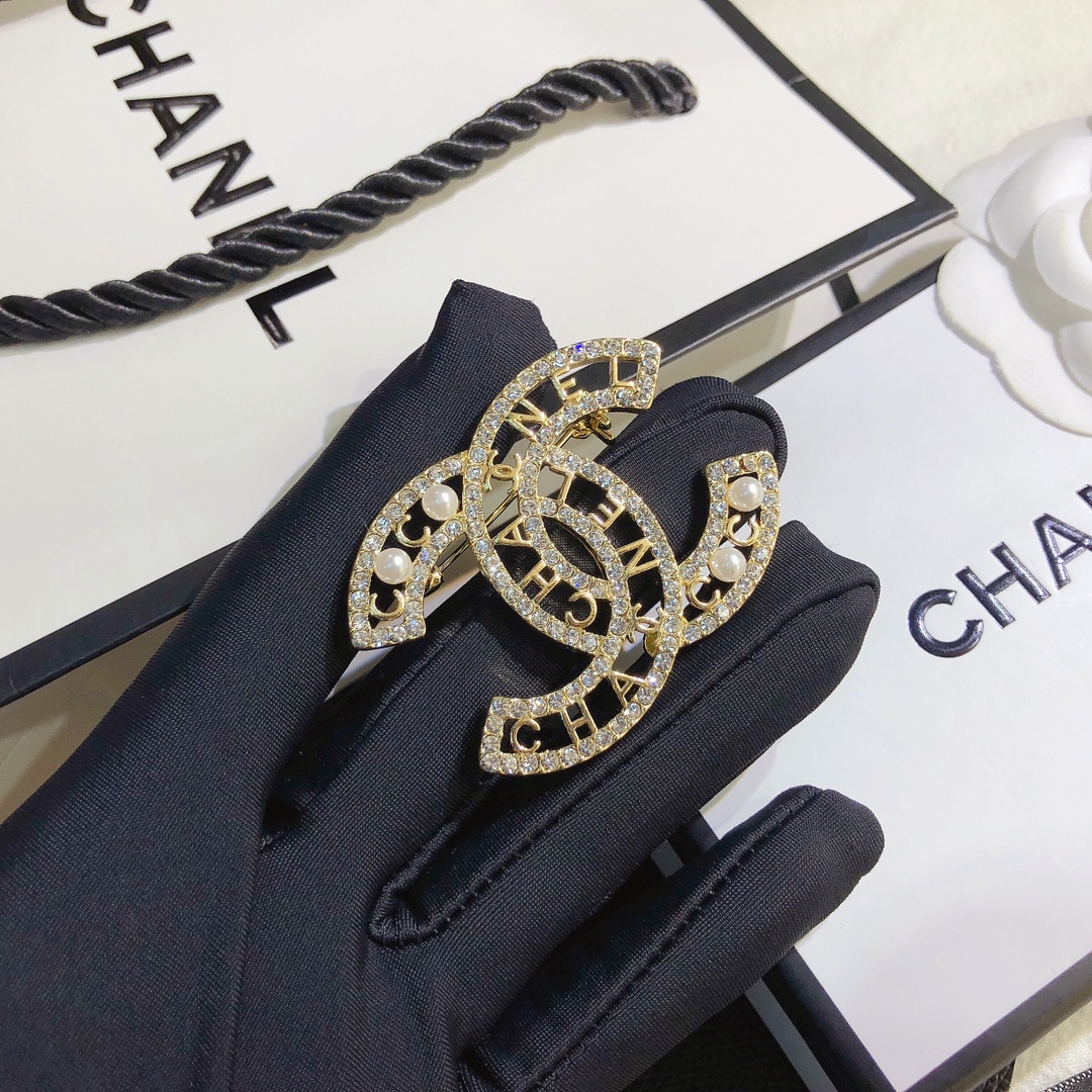 Replica CHANEL Brooch