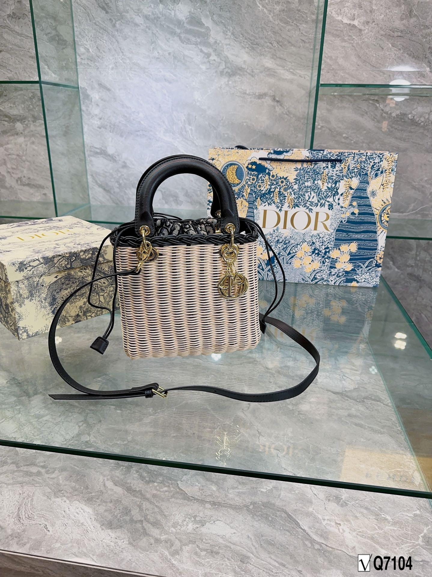Replica Dior Bag 22*20CM