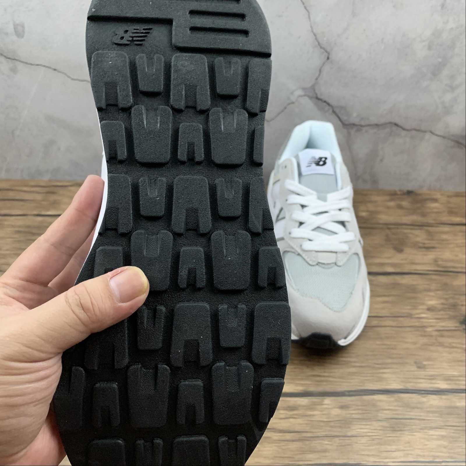 Replica New Balance Shoe New Balance NB5740  M5740TA  39 40 40.5 41.5 42 42.5 43 44 44….