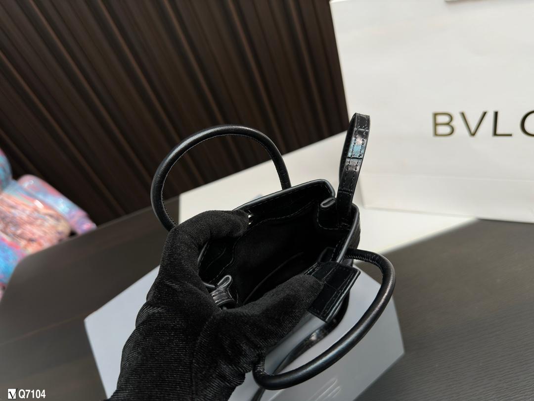 Replica Balenciaga Bag 11*17CM