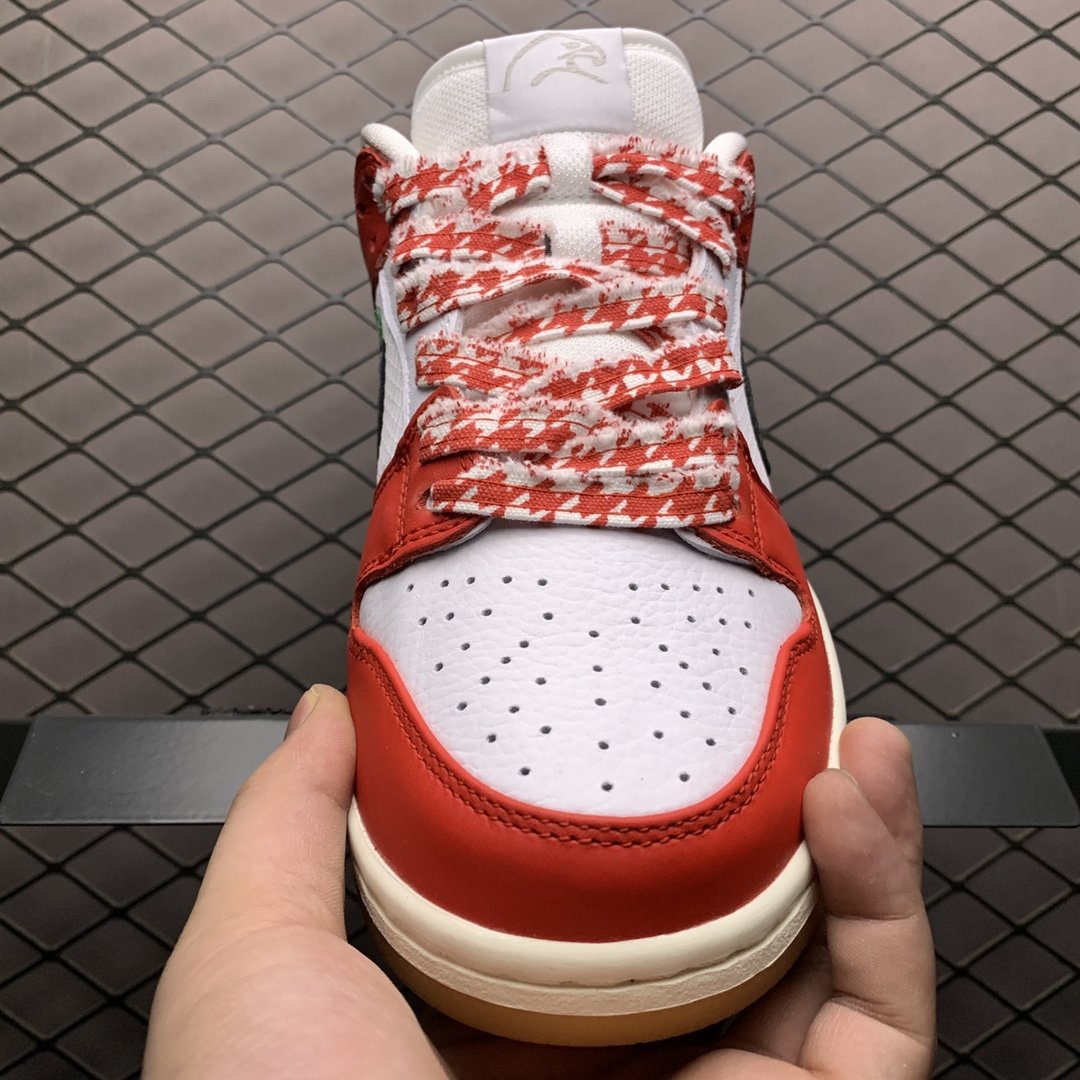 Replica Nike Dunk SB Shoe Frame Skate x Nike SB Dunk Low Habibi CT2550-600 36-47