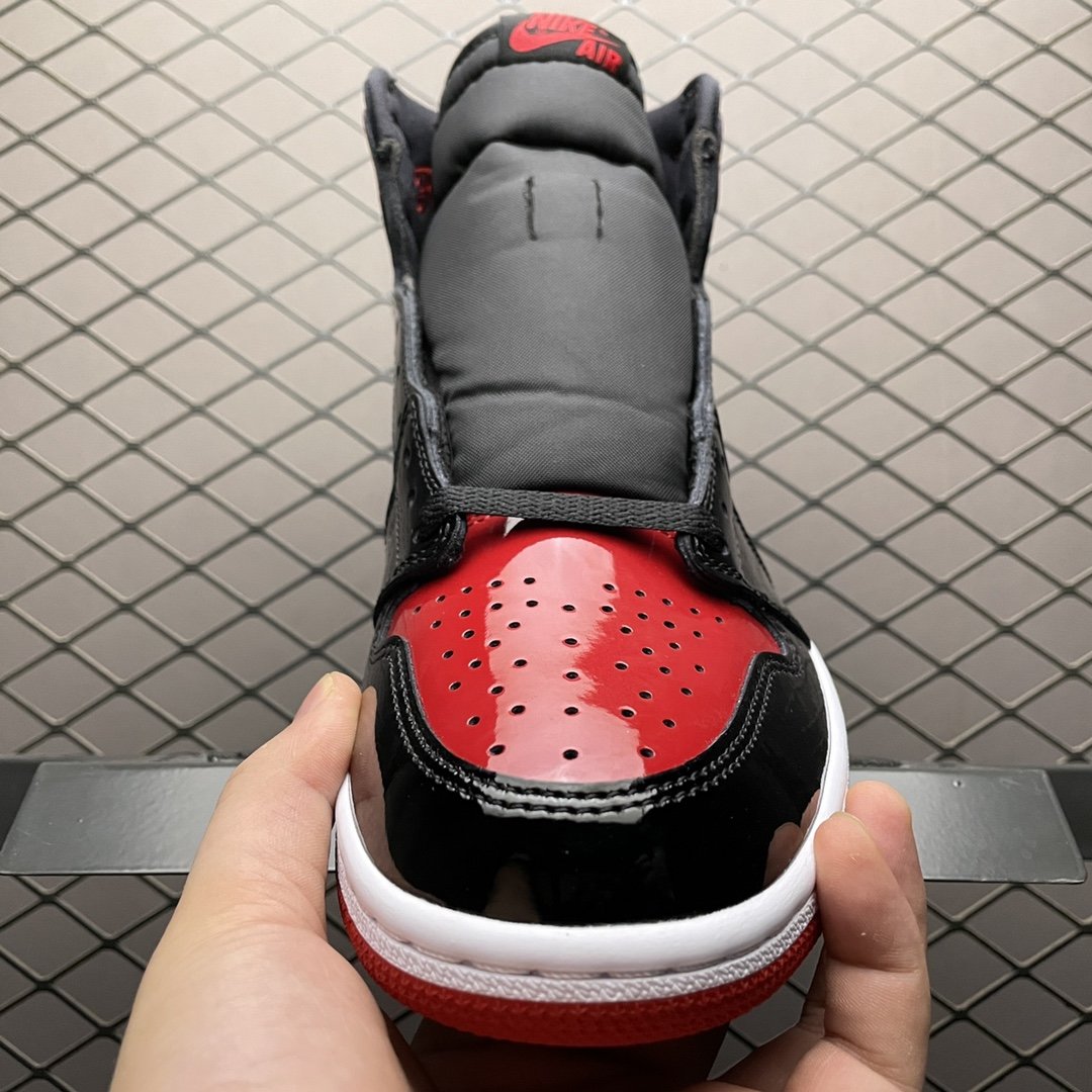 Replica Air Jordan Shoe Air Jordan 1 High Bred Banned AJ1 555088-063 40.5-44.5