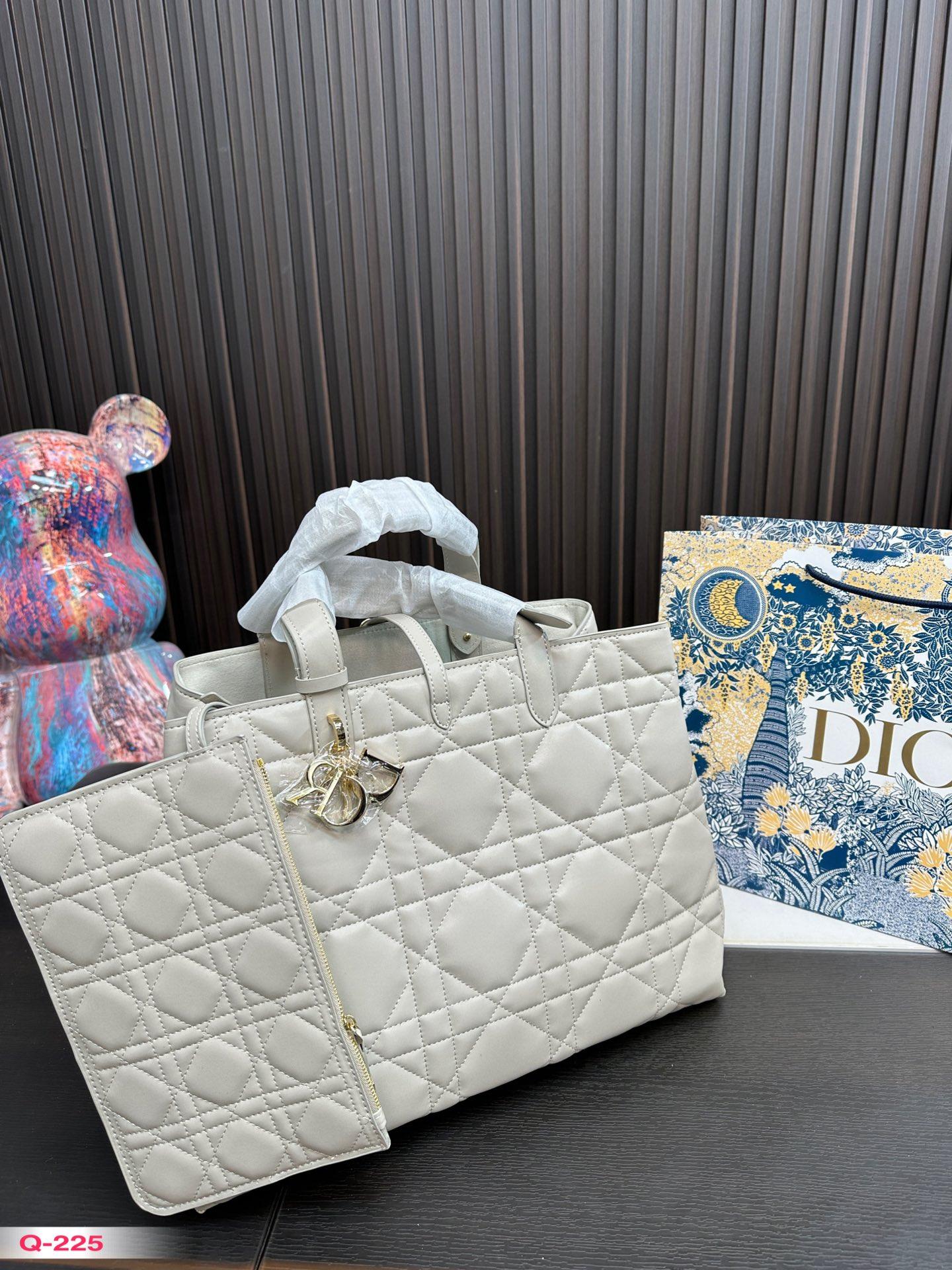 Replica Dior Bag 28*37CM