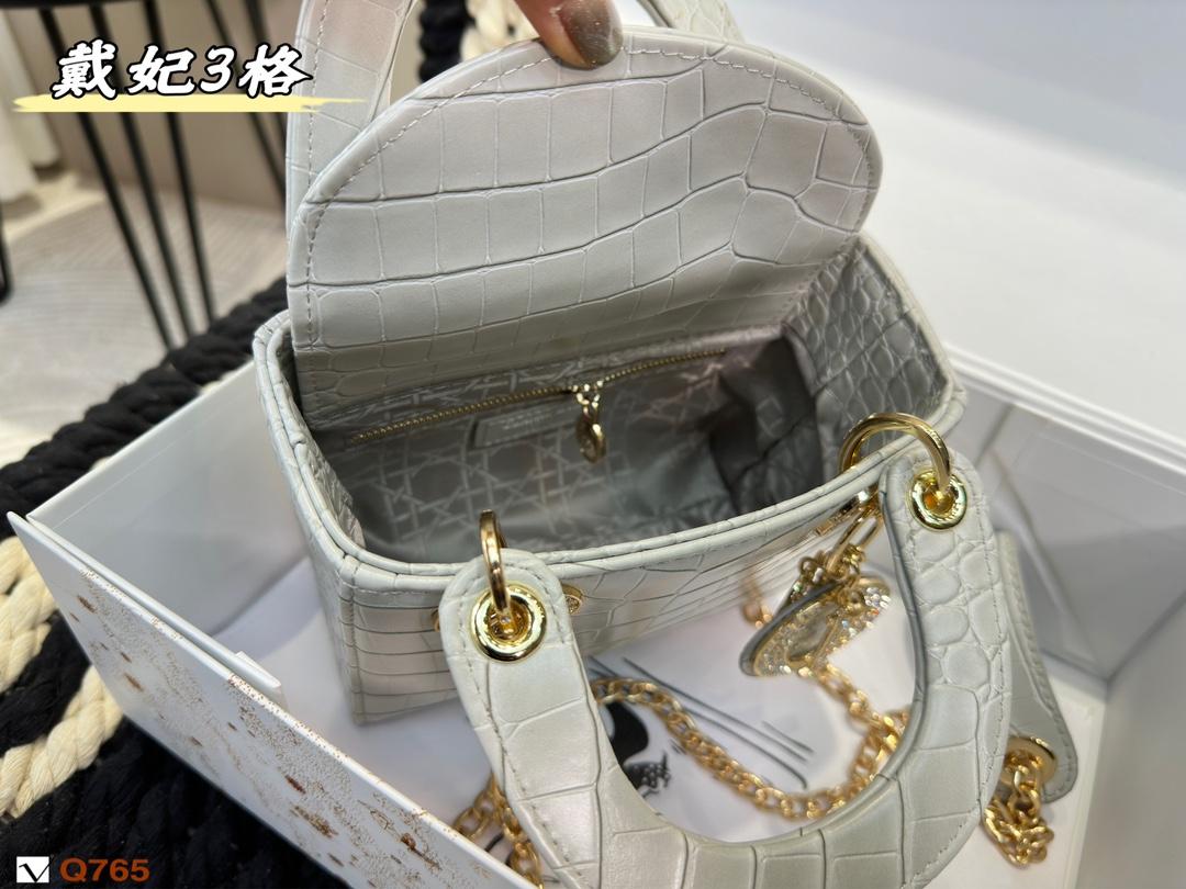 Replica Dior Bag  17CM