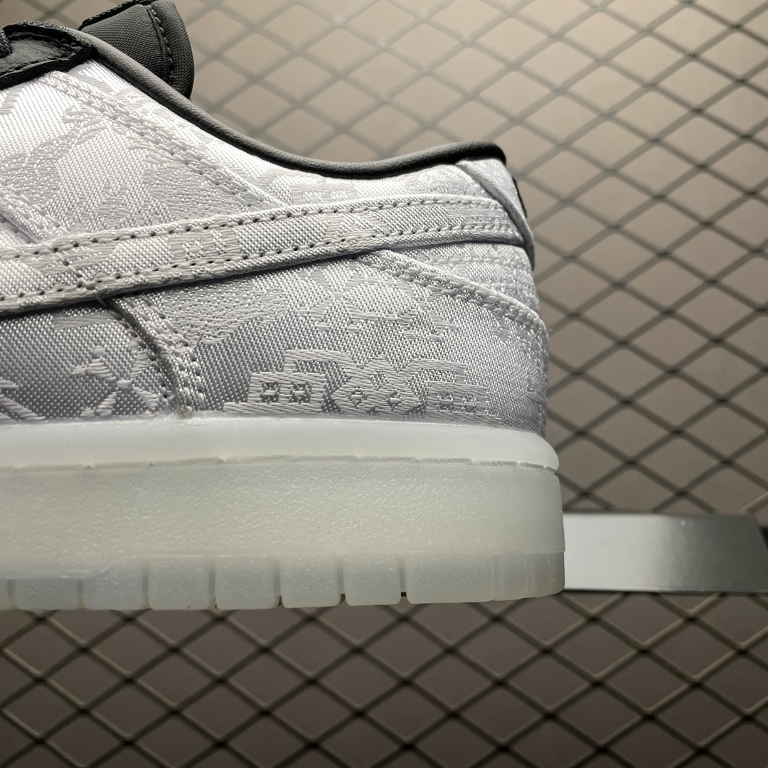Replica Nike Dunk SB Shoe CLOT x Fragment Design x NK Dunk Low FN0315-110 Size 36-47.5