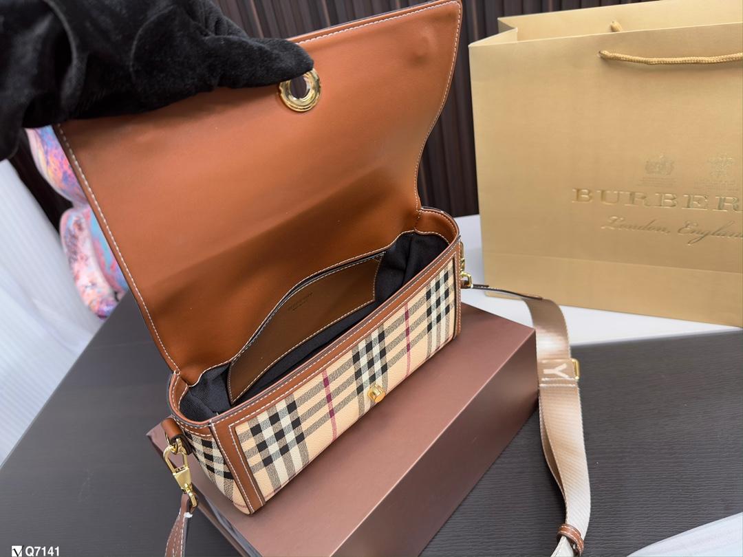 Replica Burberry Bag 15*24CM