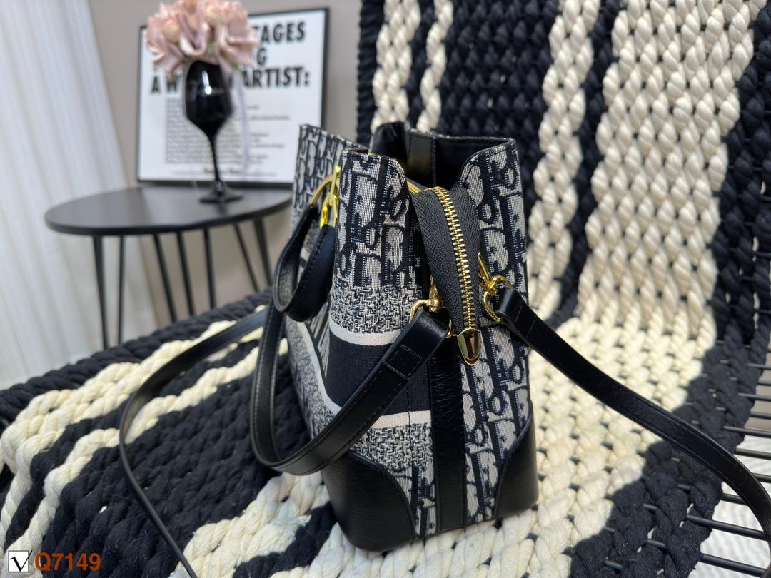 Replica Dior Bag 25*12*21CM
