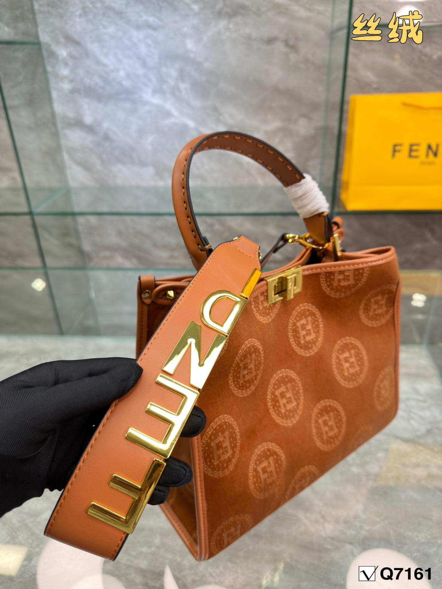 Replica Fendi Bag 30*26CM