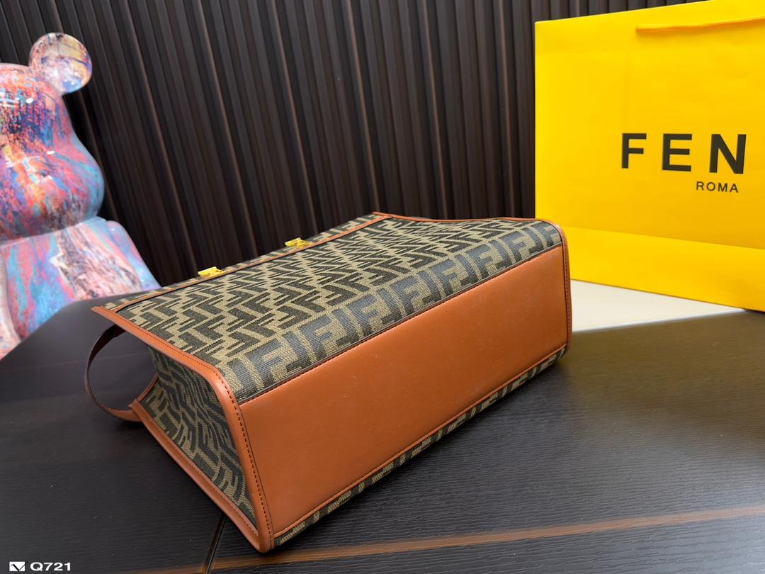 Replica Fendi Bag 22*22CM/34*29CM