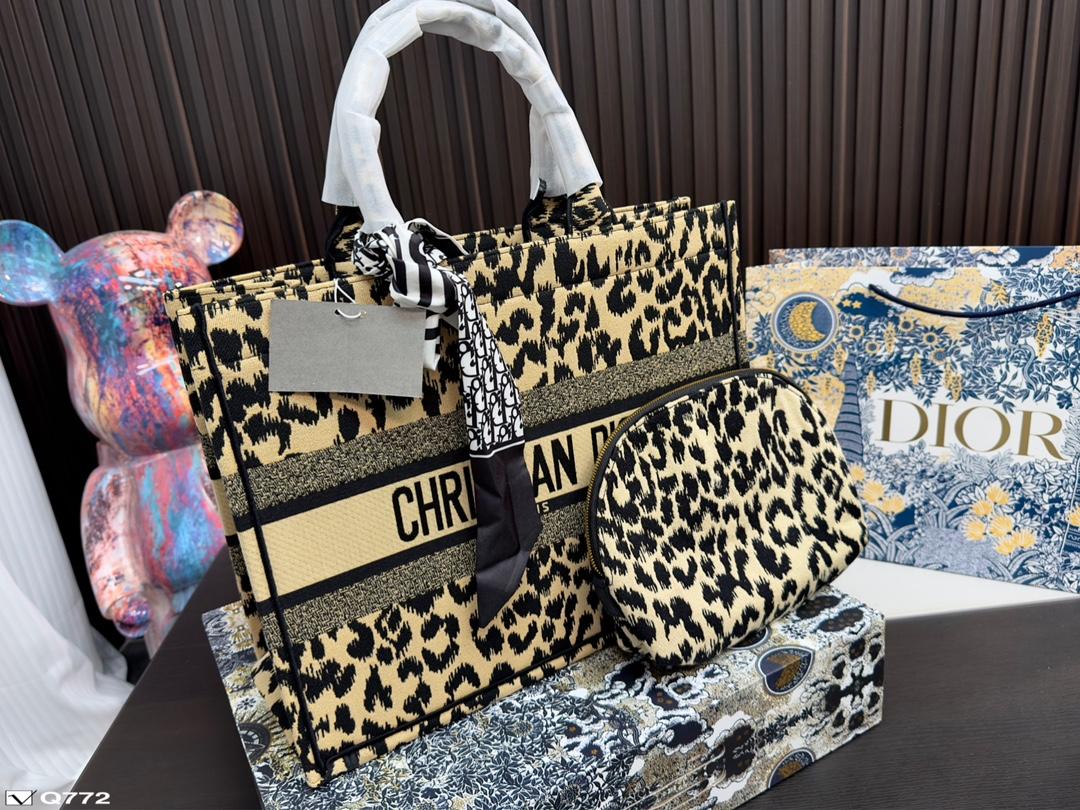 Replica Dior Bag  33*39CM/33*26CM
