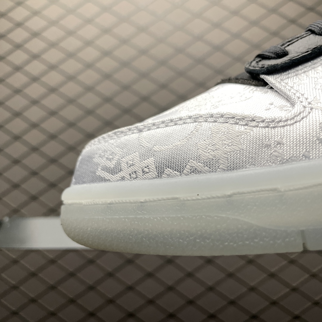 Replica Nike Dunk SB Shoe CLOT x Fragment Design x NK Dunk Low FN0315-110 Size 36-47.5