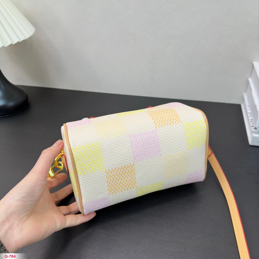 Replica Louis Vuitton Bag 20*14CM