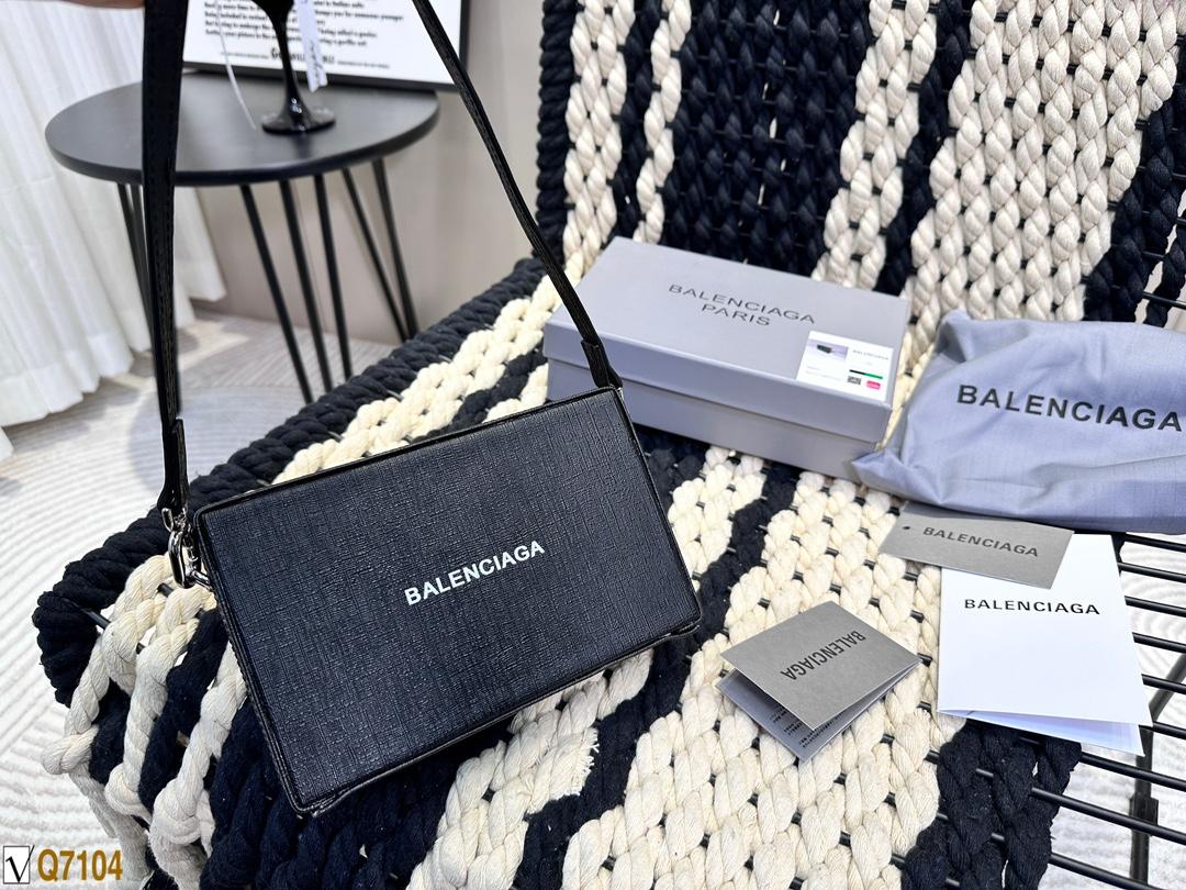 Replica Balenciaga Bag 19*12CM