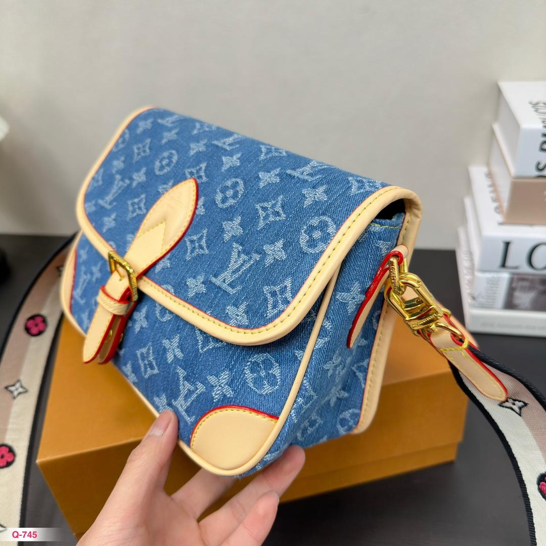 Replica Louis Vuitton Bag 16*25CM