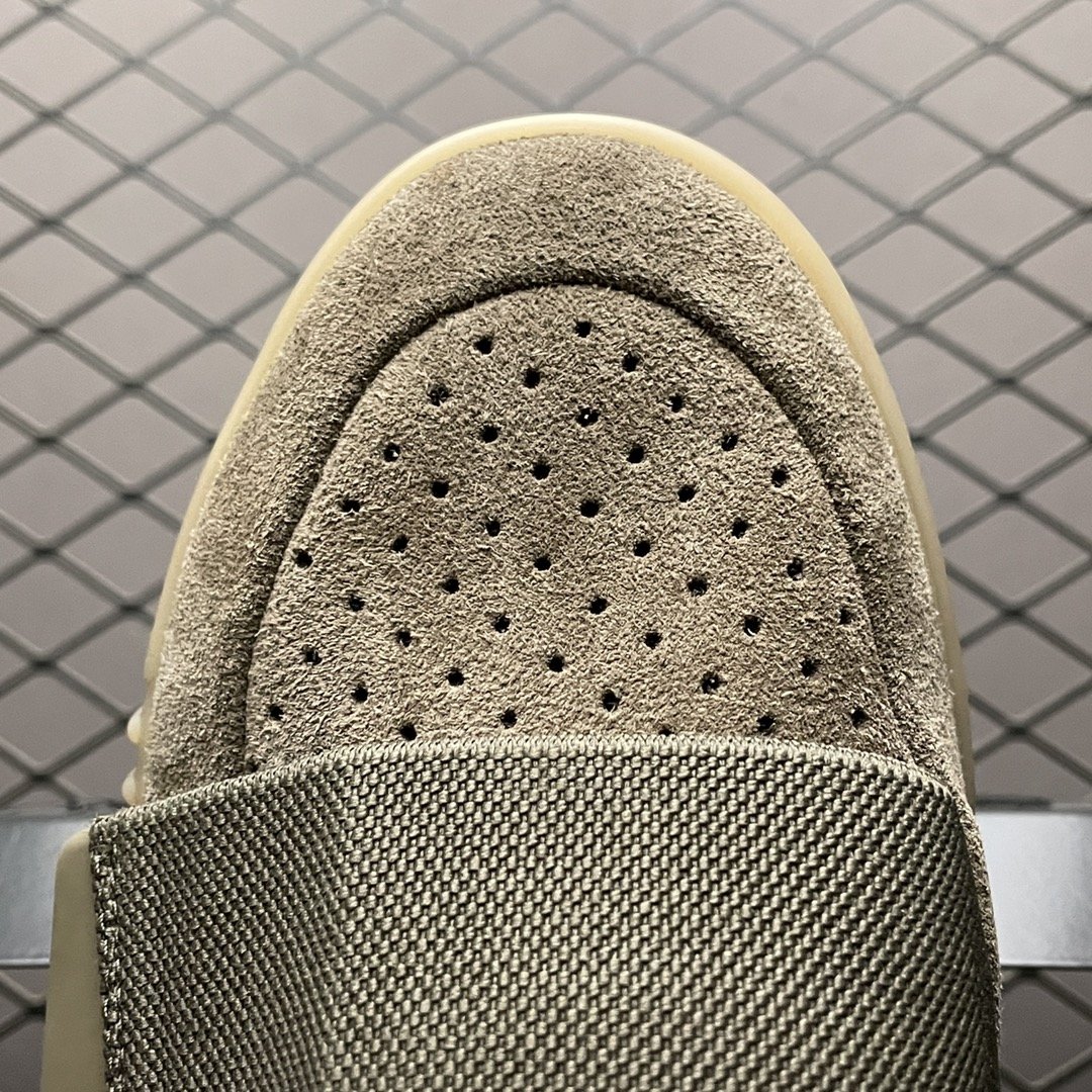Replica Adidas Yeezy Shoe Adidas  Yeezy 750 Boost BY2456 Size 36-46