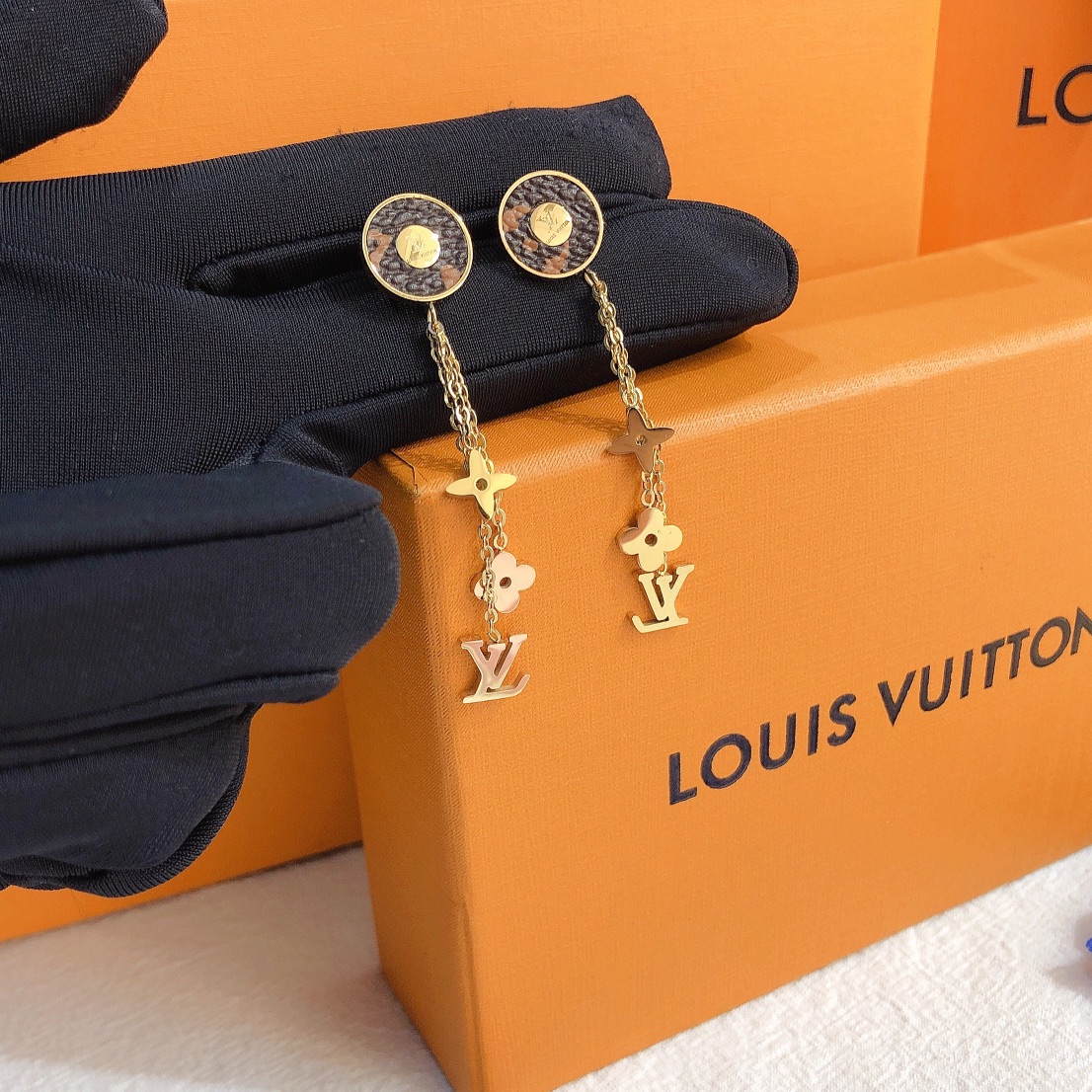 Replica LOUIS VUITTON Earring