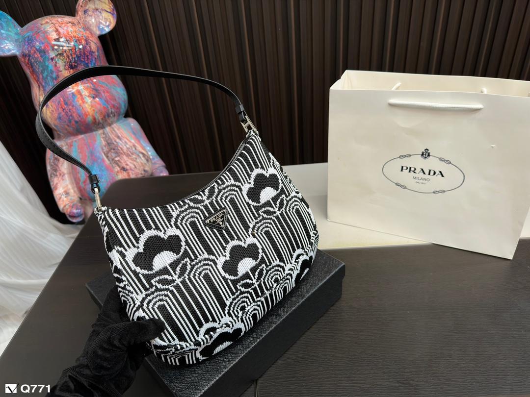 Replica Prada Bag 27*18CM