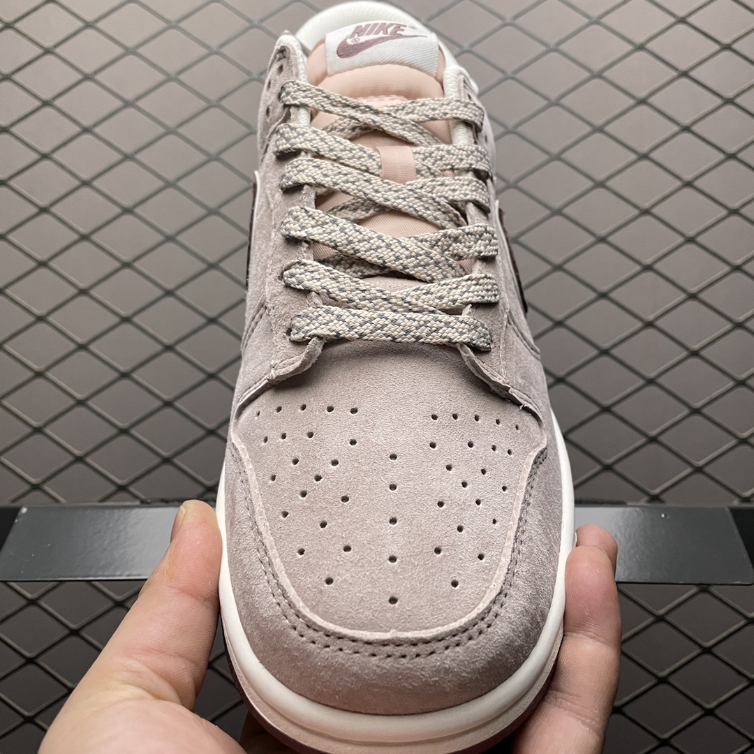 Replica Nike Dunk SB Shoe Otomo Katsuhiro x Nike Dunk Low ST1391-206