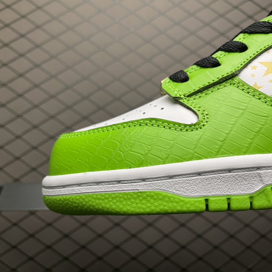 Replica Nike Dunk SB Shoe Supreme x Nike SB Dunk Low Mean Green DH3228-101 36-47