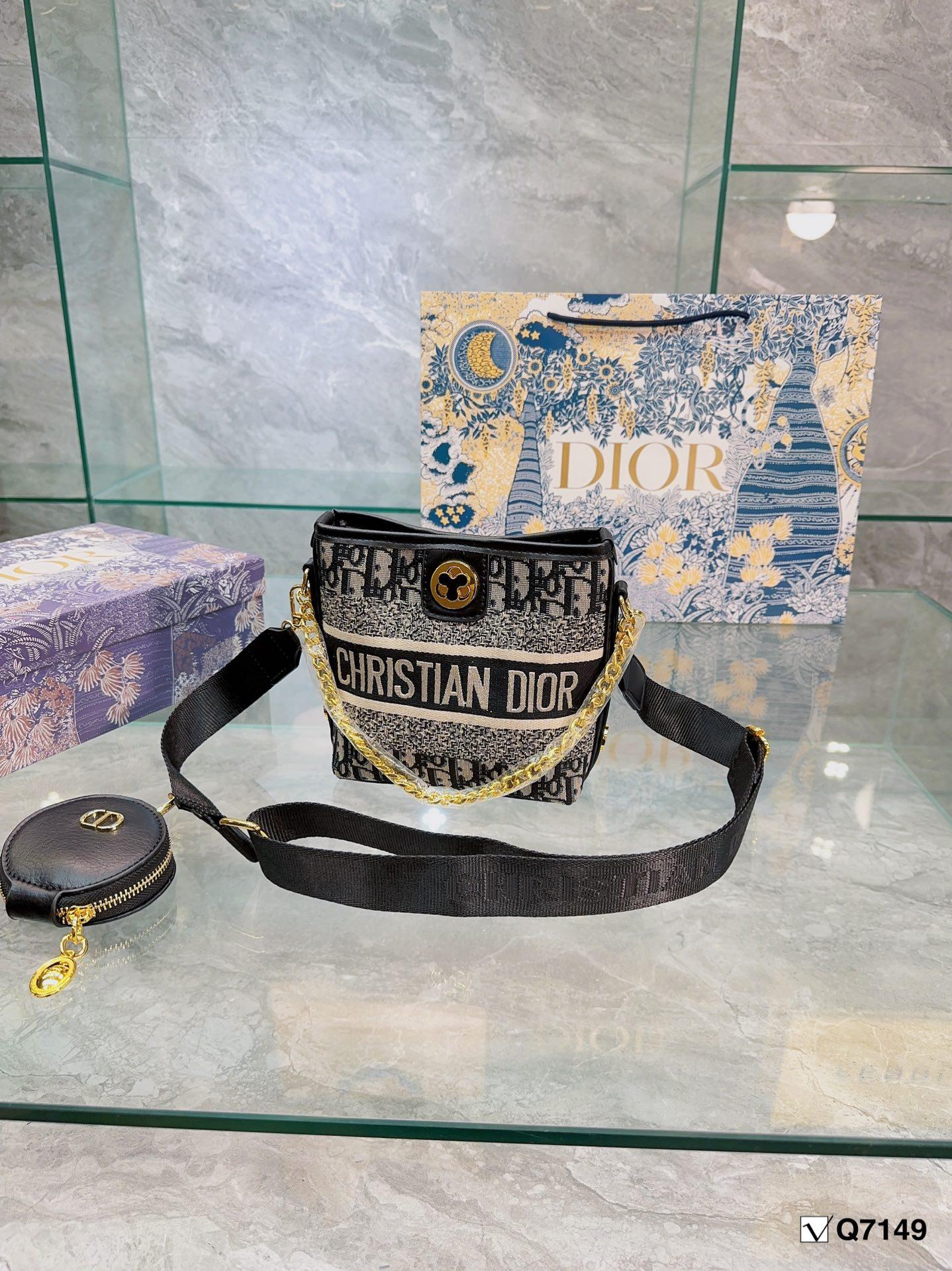 Replica Dior Bag 18*8*17CM