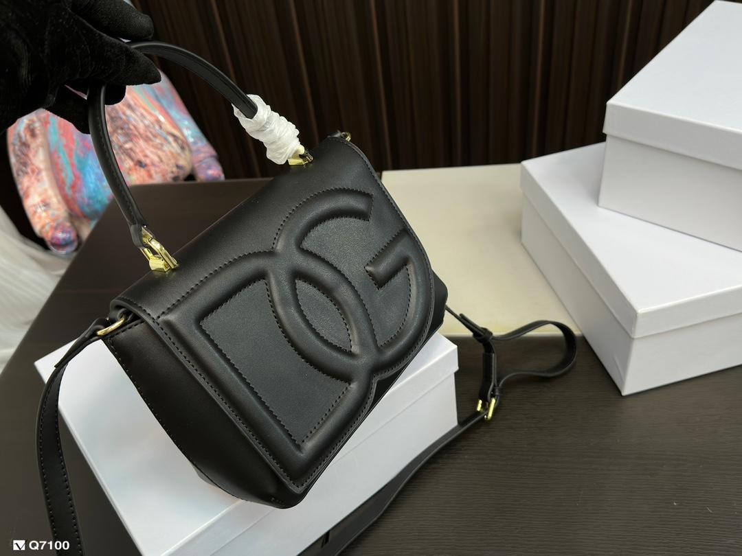 Replica Dolce Gabbana Bag 22*17CM