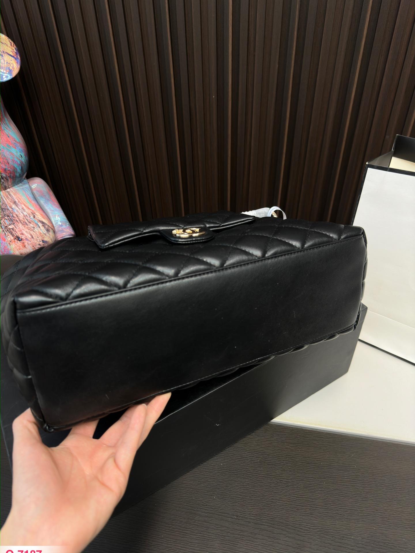 Replica Chanel Bag 36*27CM